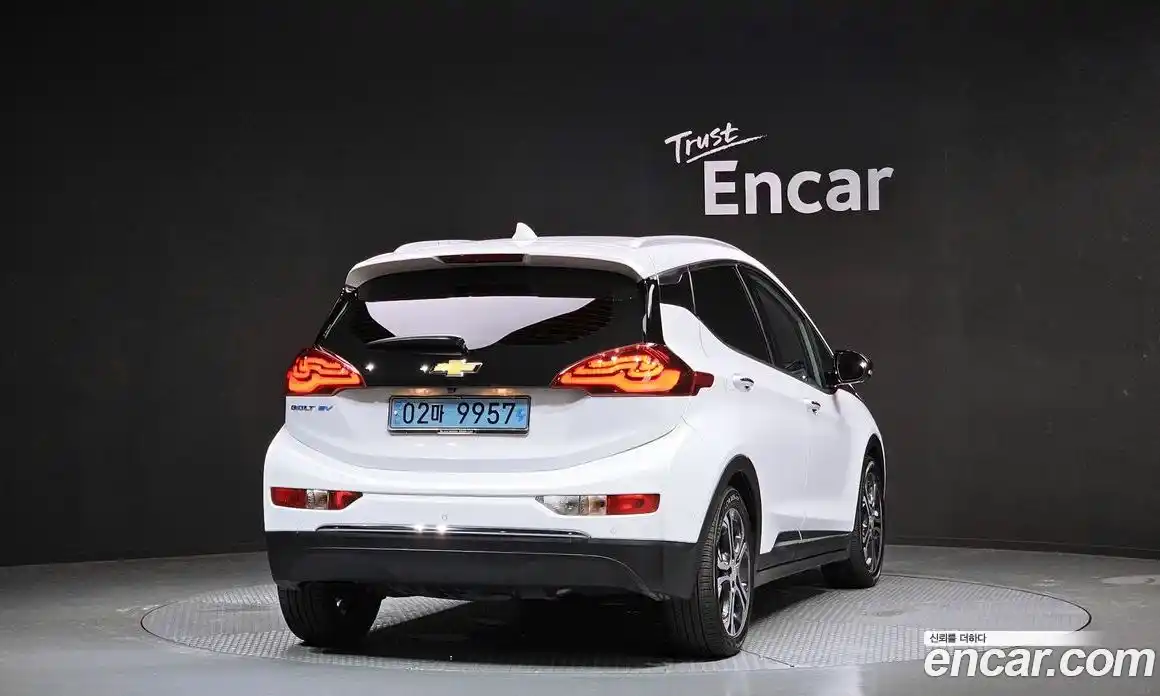 Chevrolet Bolt EV 2018 0.2 Автомат в Москве № 40515, фото 16