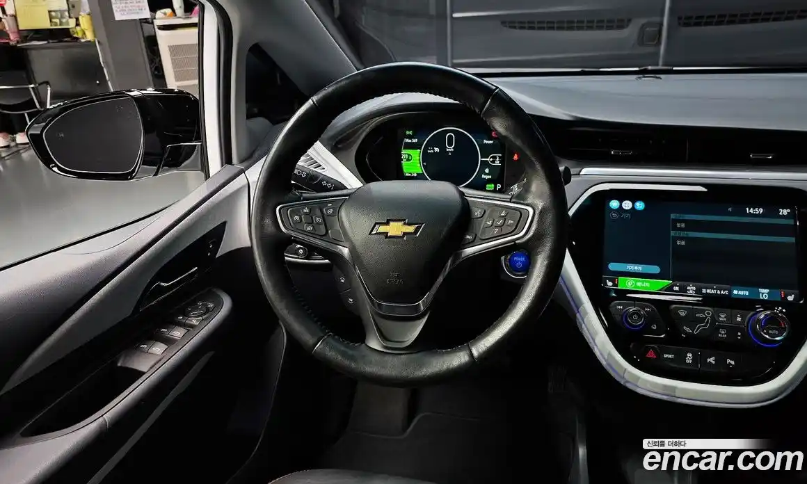 Chevrolet Bolt EV 2018 0.2 Автомат в Москве № 40515, фото 19
