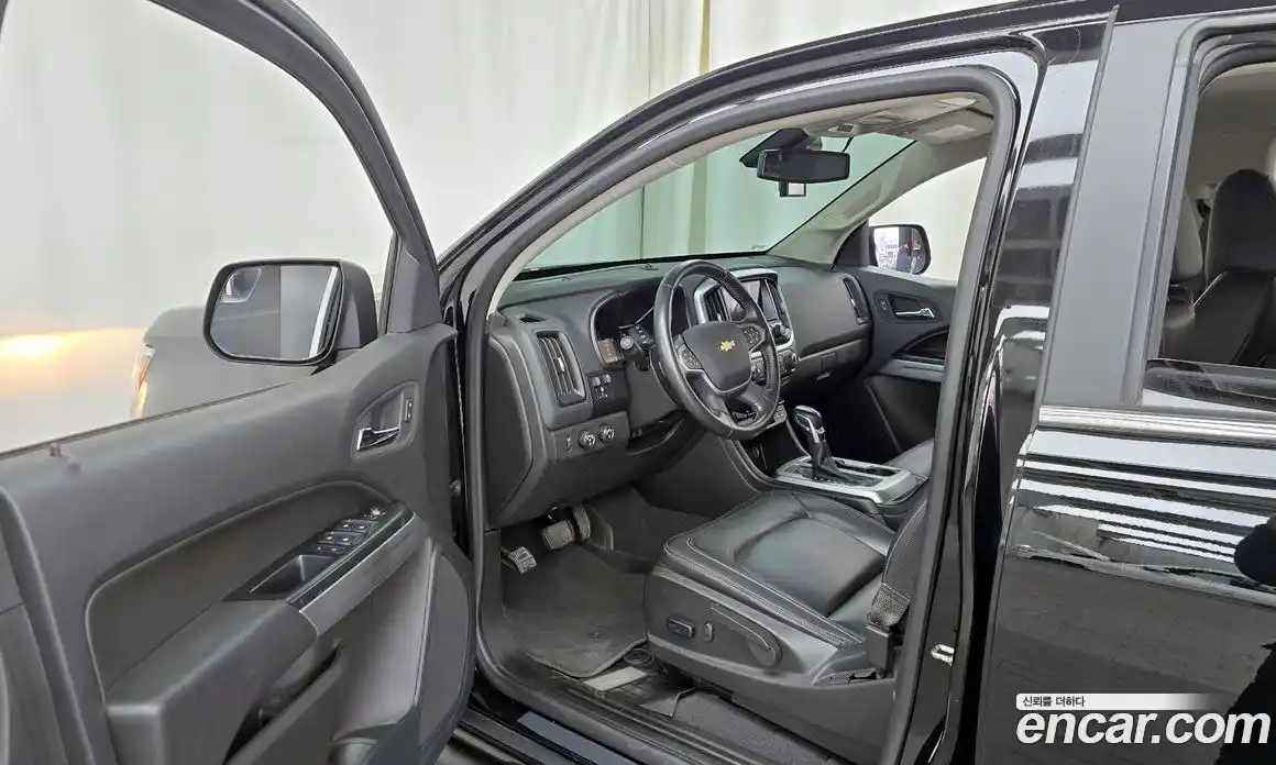 Chevrolet Colorado 2022 3.6 Автомат в Москве № 421959, фото 11