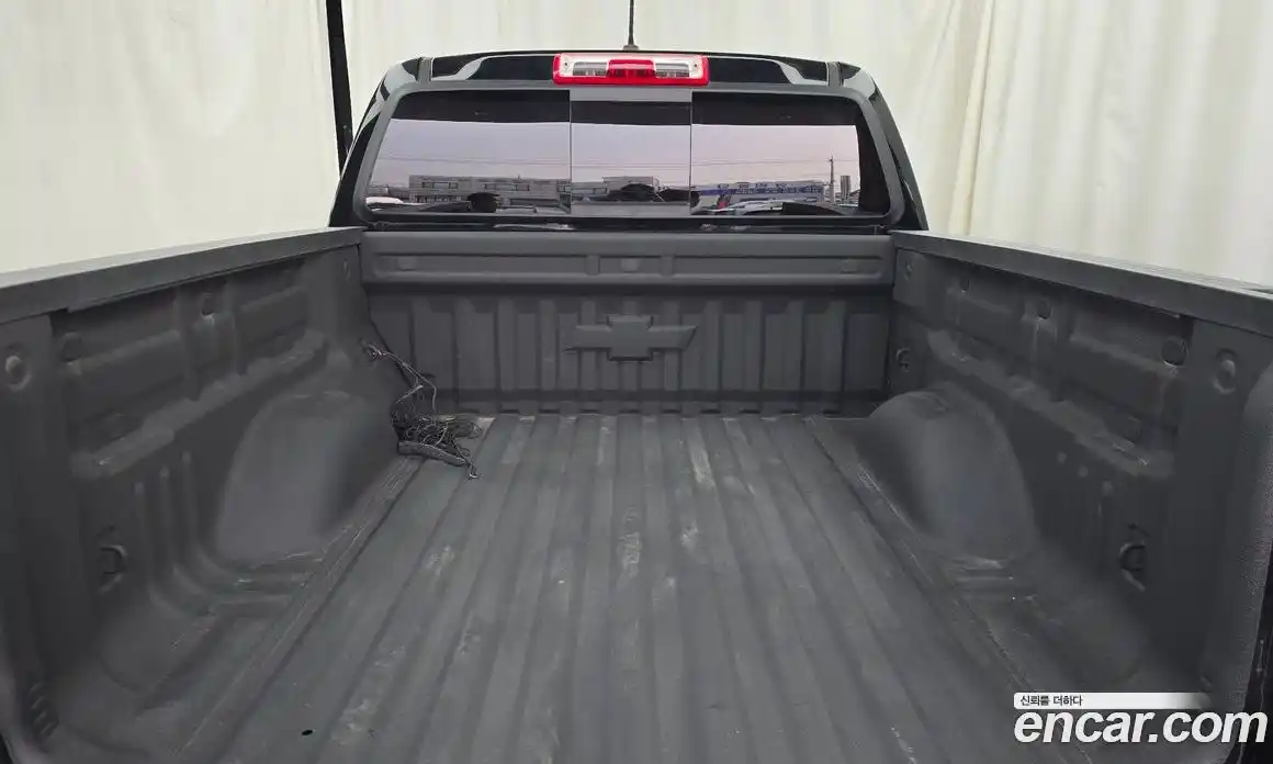 Chevrolet Colorado 2022 3.6 Автомат в Москве № 421959, фото 20