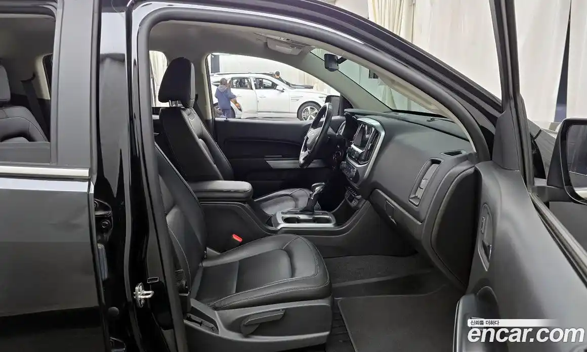 Chevrolet Colorado 2022 3.6 Автомат в Москве № 421959, фото 10