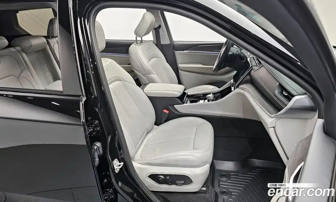 Jeep Cherokee 2021 3.6 Автомат в Москве № 432602, фото 12