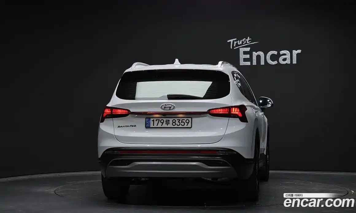 Hyundai Santa Fe 2022 2.5 Автомат в Москве № 458676, фото 4