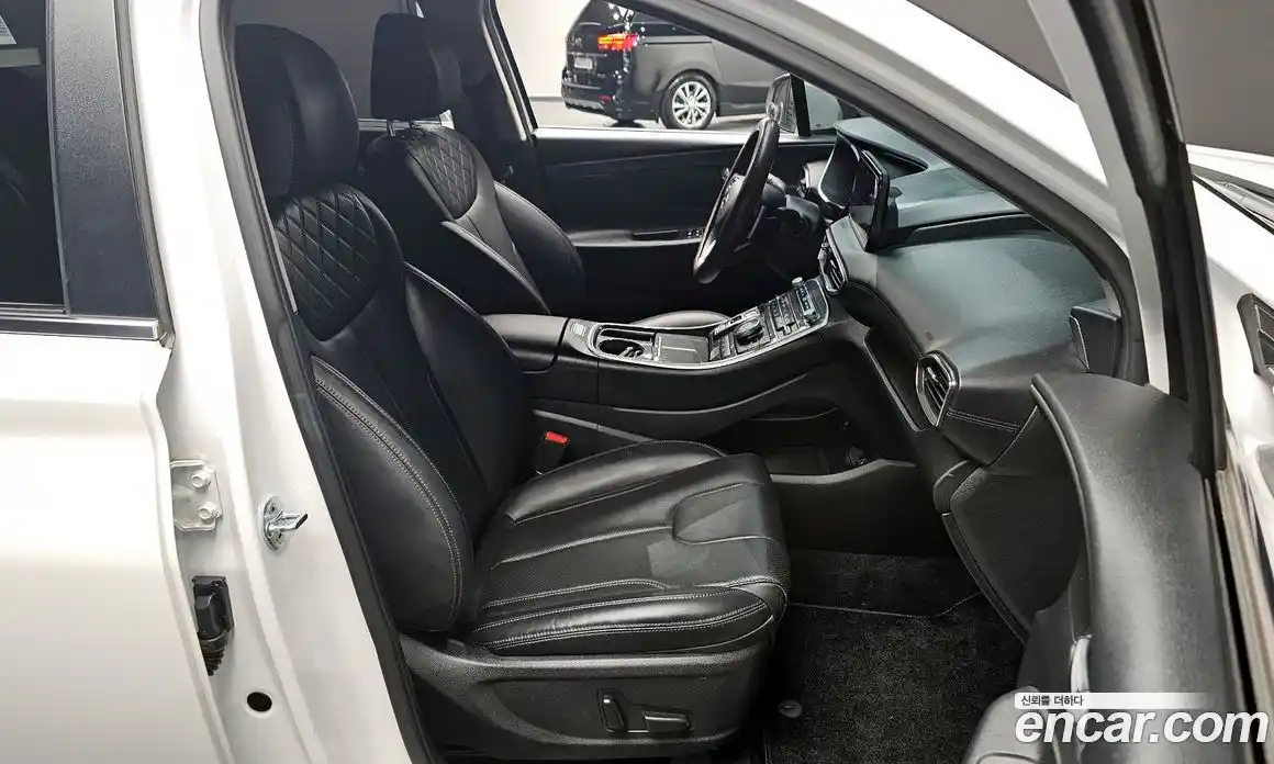 Hyundai Santa Fe 2022 2.5 Автомат в Москве № 458676, фото 10