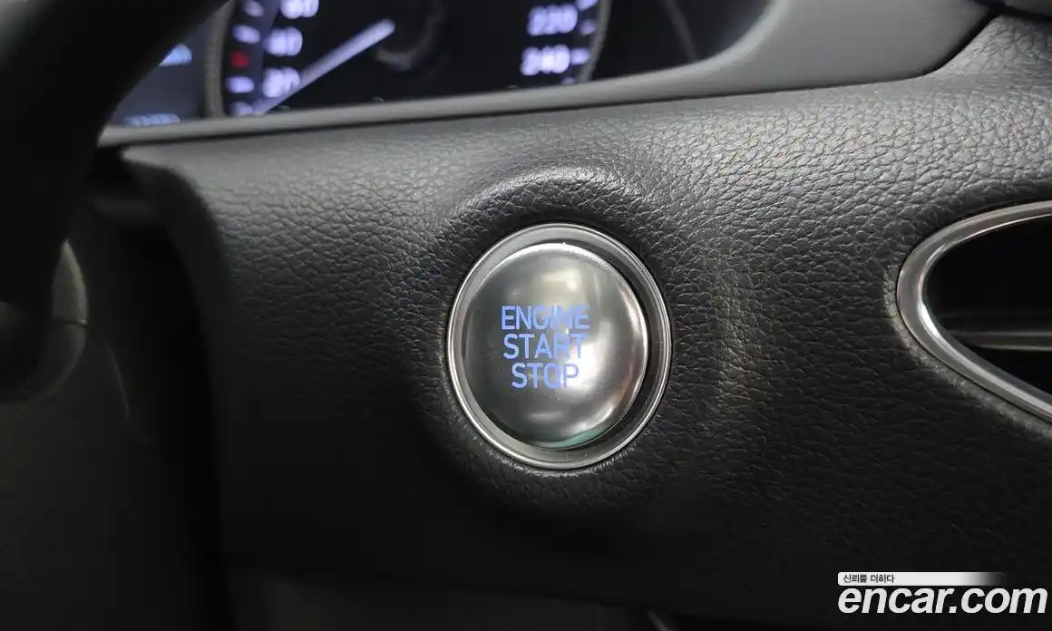 Hyundai Sonata 2020 2.0 Автомат в Москве № 459111, фото 19