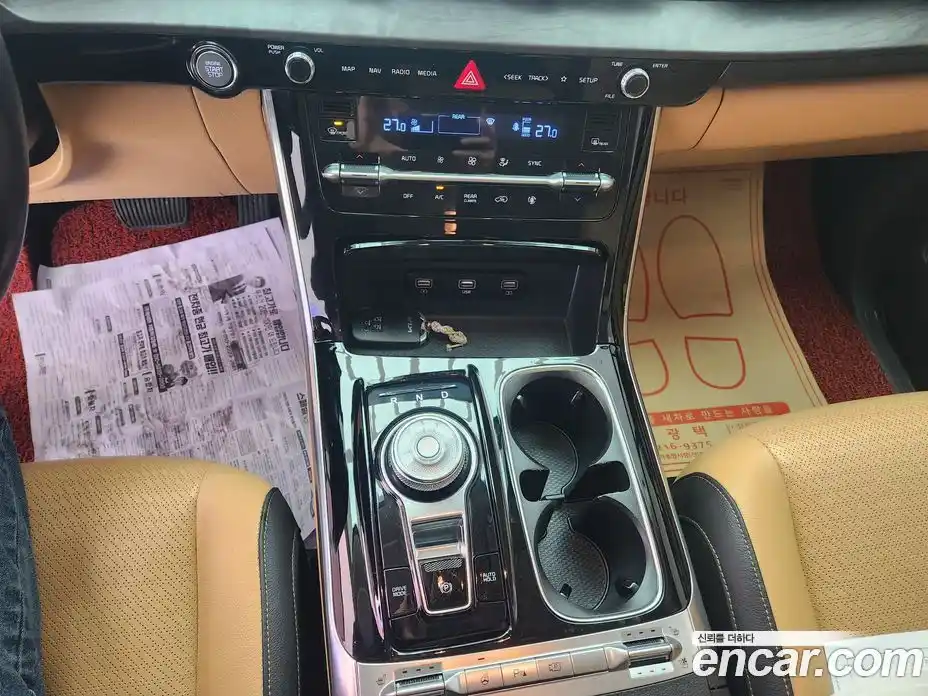 Kia Canival 2022 3.5 Автомат в Москве № 461705, фото 17