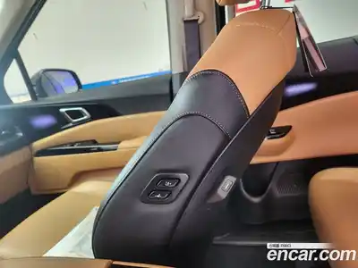 Kia Canival 2022 3.5 Автомат в Москве № 461705, миниатюра 10