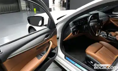 BMW 5-Series 2018 2.0 Автомат в Москве № 465533, миниатюра 11