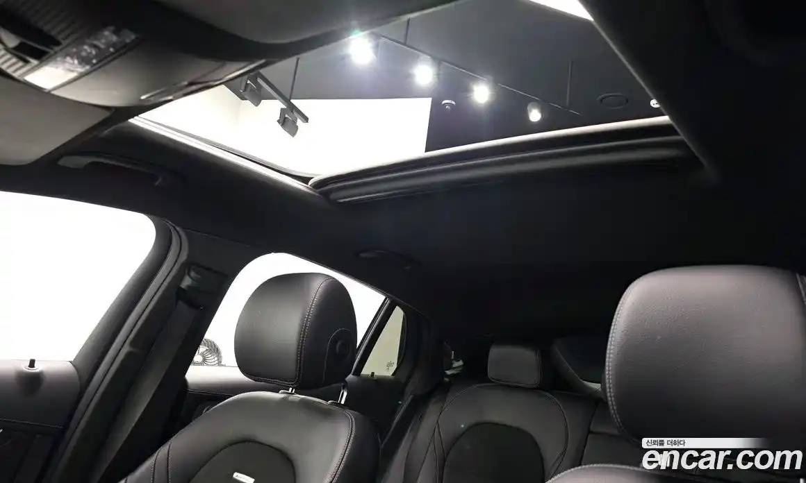 Mercedes-Benz GLC-Class 2018 4.0 Автомат в Москве № 467230, фото 19