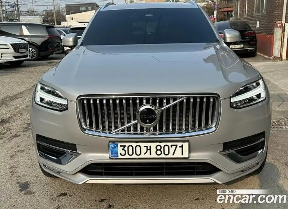 Volvo XC90 2023 2.0 Автомат в Москве № 470151, фото 1