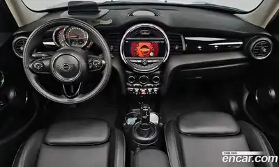 Mini Cooper 2020 1.5 Автомат в Москве № 471747, миниатюра 6