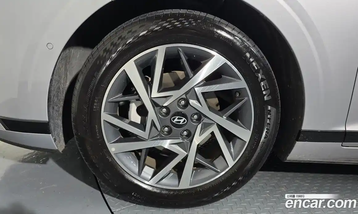 Hyundai Grandeur 2023 1.6 Автомат в Москве № 48777, фото 1