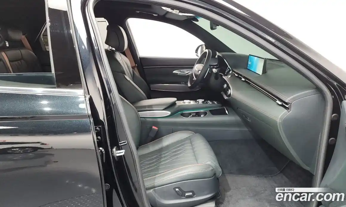 Genesis GV70 2024 2.5 Автомат в Москве № 57222, фото 4