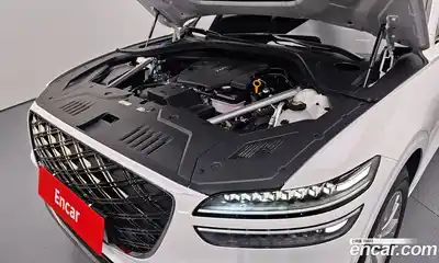 Genesis GV70, 2025