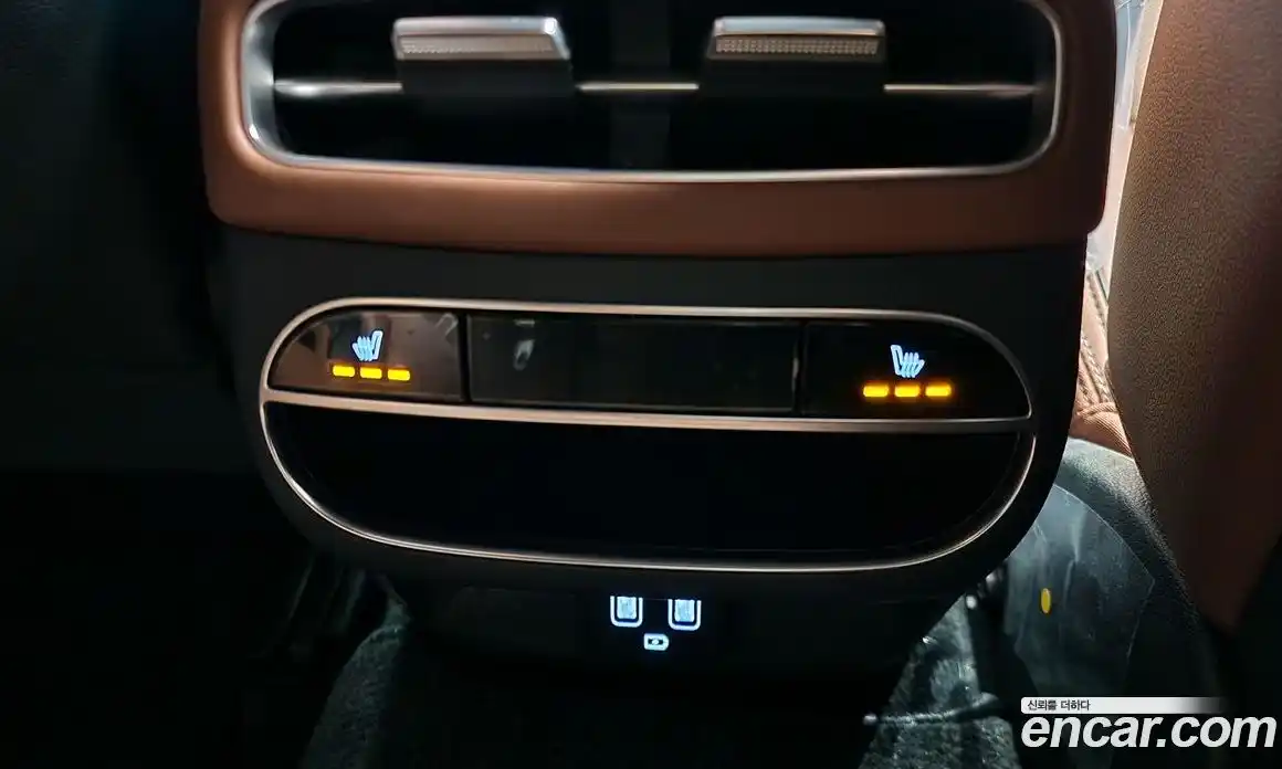 Genesis GV70 2024 2.5 Автомат в Москве № 58764, фото 20