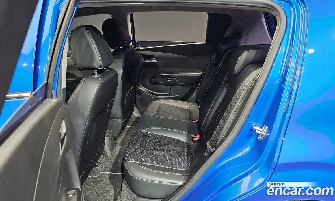 Chevrolet Aveo 2012 1.6 Автомат в Москве № 68025, фото 1