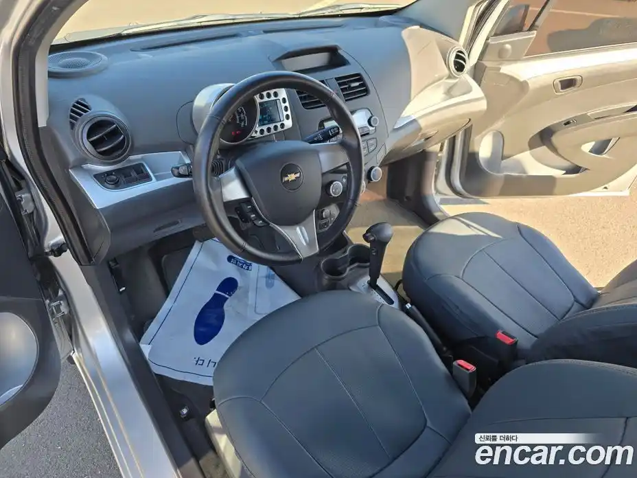 Chevrolet Spark 2013 1.0 Автомат в Москве № 76257, фото 17