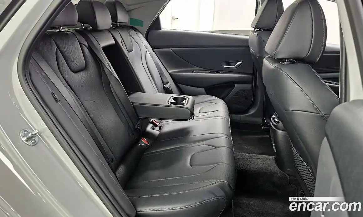 Hyundai Avante 2024 1.6 Автомат в Москве № 8243, фото 13