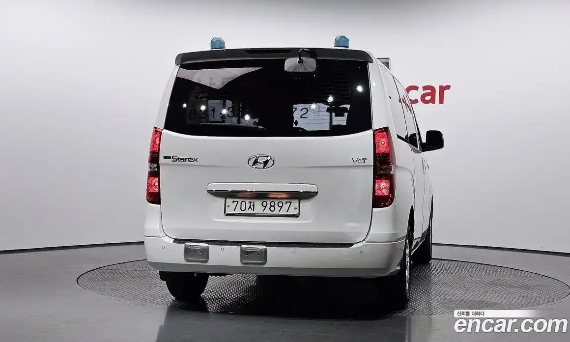 Hyundai Starex 2015 2.5 Автомат в Москве № 9194, фото 17