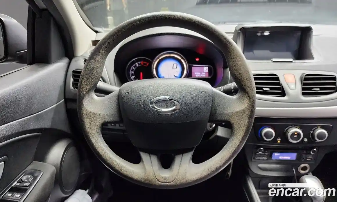 Renault SM3 2015 1.6 Автомат в Москве № 95287, фото 16