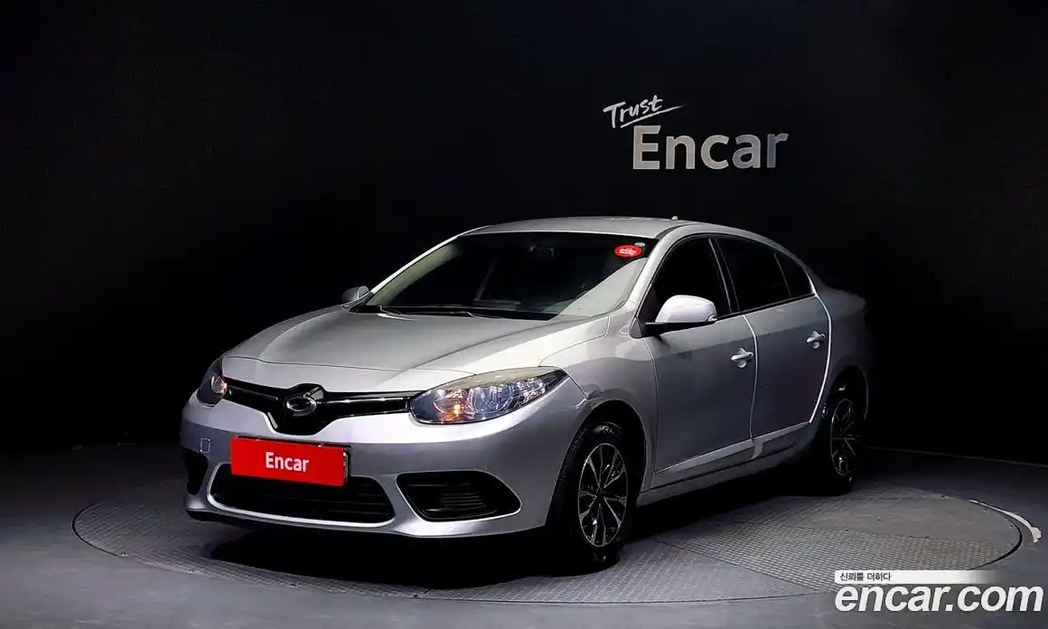 Renault SM3 2015 1.6 Автомат в Москве № 95287, фото 19