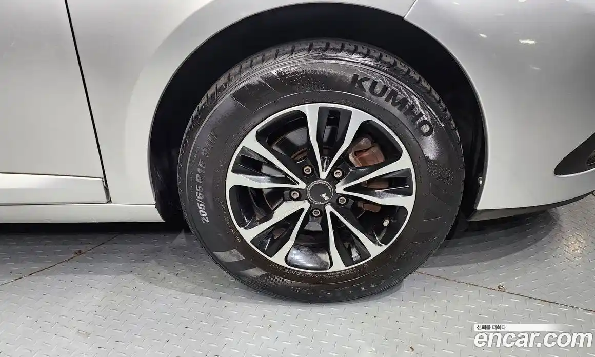 Renault SM3 2015 1.6 Автомат в Москве № 95287, фото 3