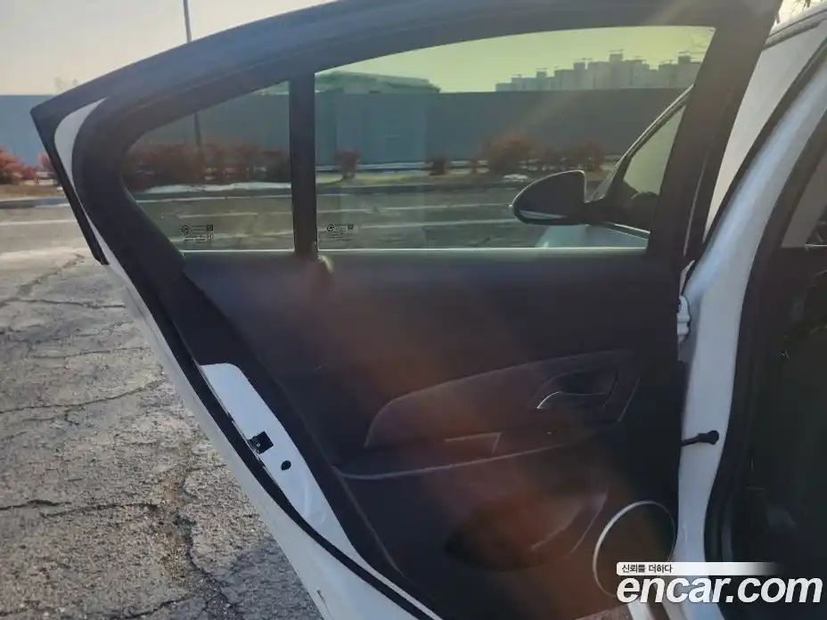 Chevrolet Cruze 2014 1.4 Автомат в Москве № 104880, фото 17