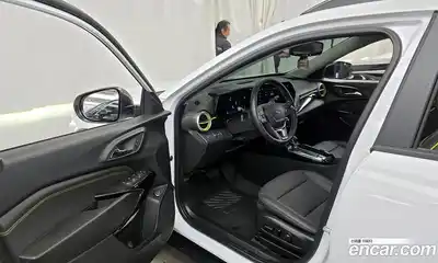 Chevrolet Trax 2024 1.2 Автомат в Москве № 105687, миниатюра 2
