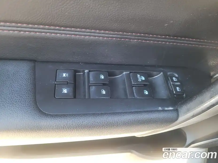 Chevrolet Captiva 2013 2.0 Автомат в Москве № 105850, фото 15