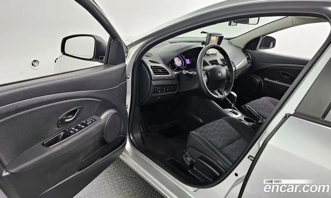 Renault SM3 2014 1.6 Автомат в Москве № 106801, фото 19