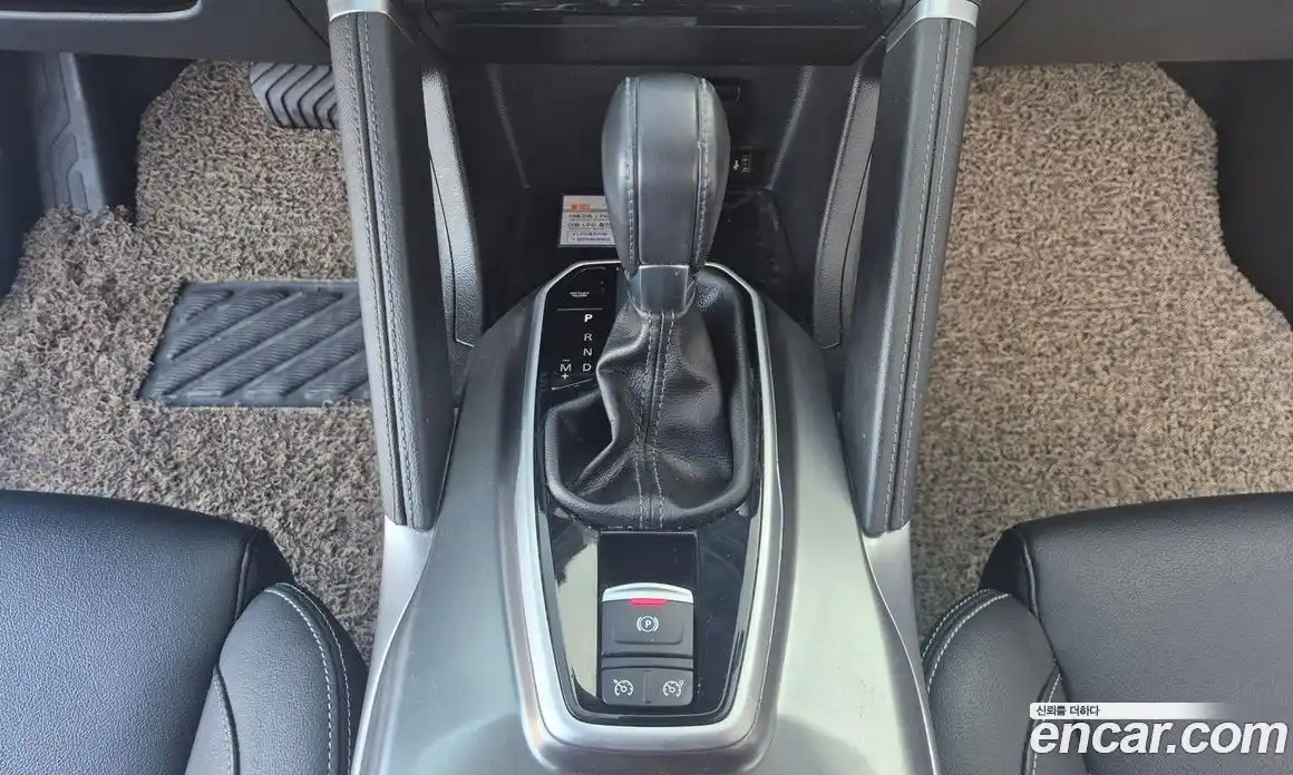 Renault QM6 2023 2.0 Автомат в Москве № 106849, фото 9