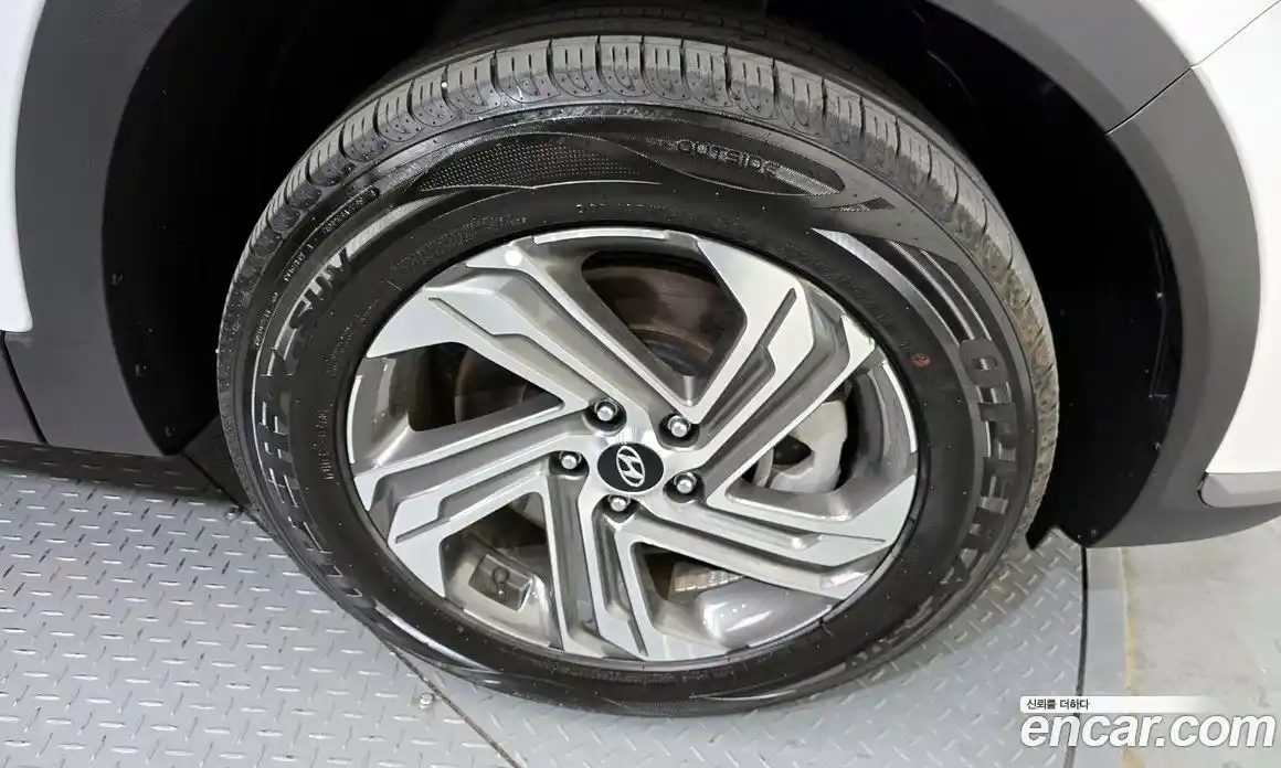 Hyundai Santa Fe 2023 2.5 Автомат в Москве № 108887, фото 16