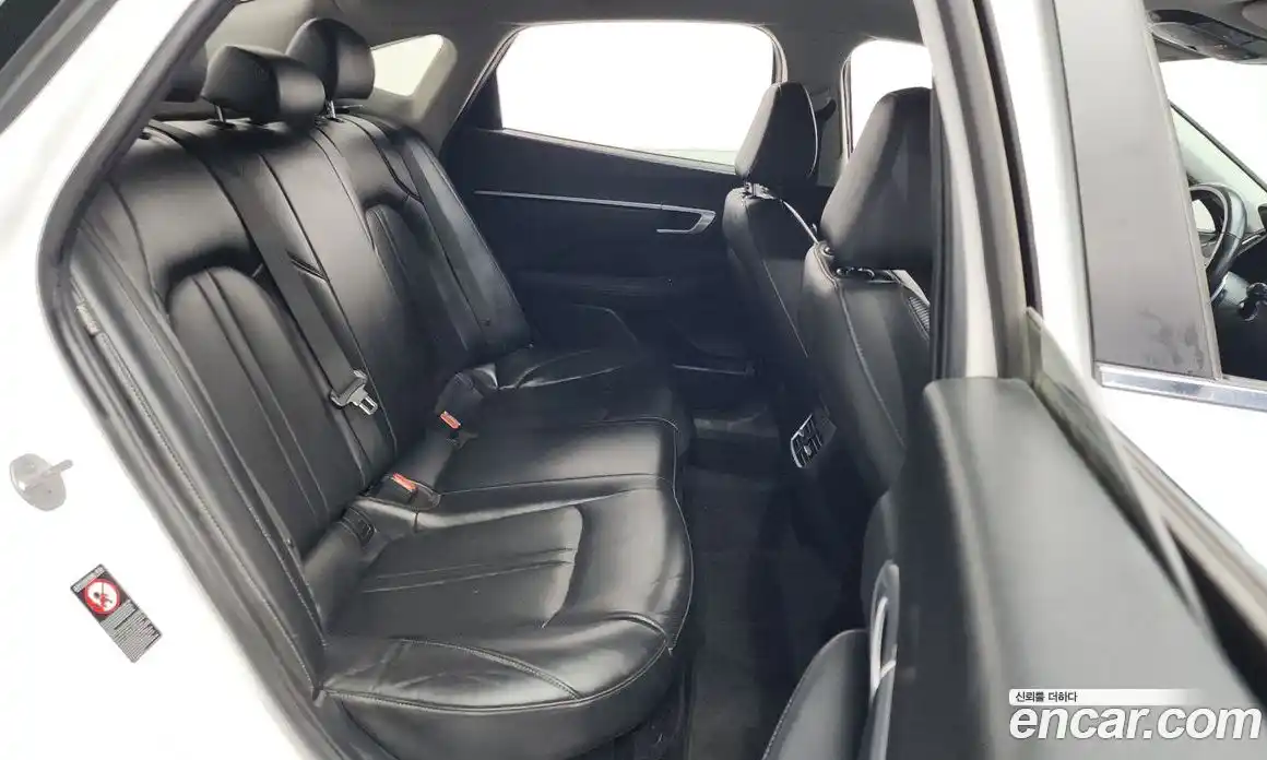 Hyundai Sonata 2023 2.0 Автомат в Москве № 109473, фото 12