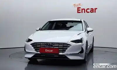 Hyundai Sonata 2023 2.0 Автомат в Москве № 109473, миниатюра 3