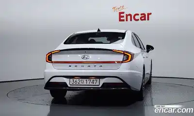 Hyundai Sonata 2023 2.0 Автомат в Москве № 109473, миниатюра 4