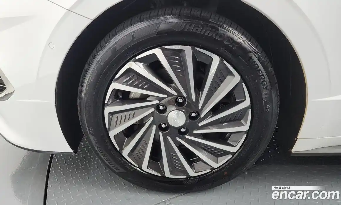 Hyundai Sonata 2023 2.0 Автомат в Москве № 109473, фото 5