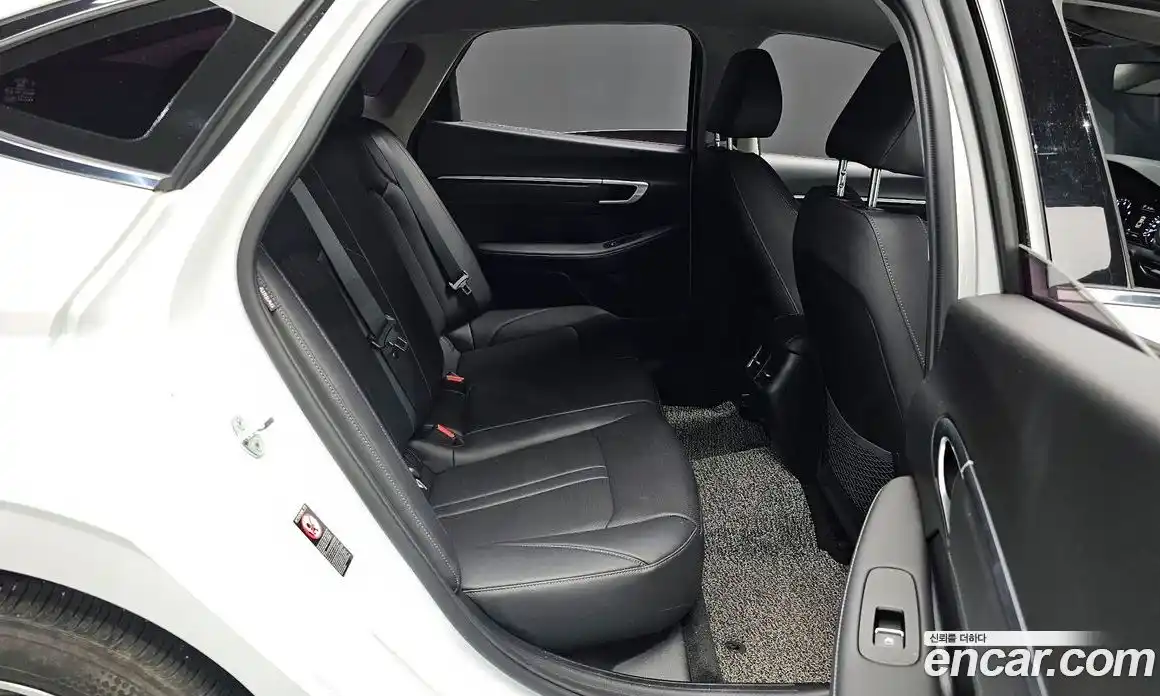 Hyundai Sonata 2022 2.0 Автомат в Москве № 111652, фото 18