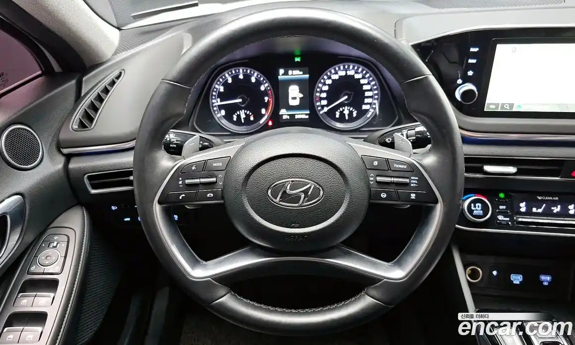 Hyundai Sonata 2022 2.0 Автомат в Москве № 111652, фото 19