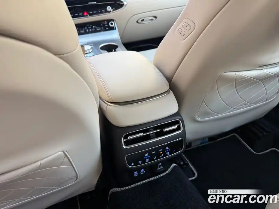 Genesis GV70 2025 2.5 Автомат в Москве № 113539, фото 15
