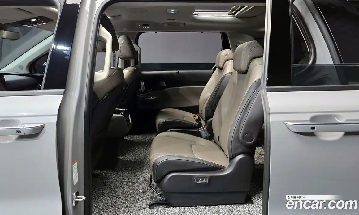 Kia Canival 2025 2.2 Автомат в Москве № 115396, фото 8