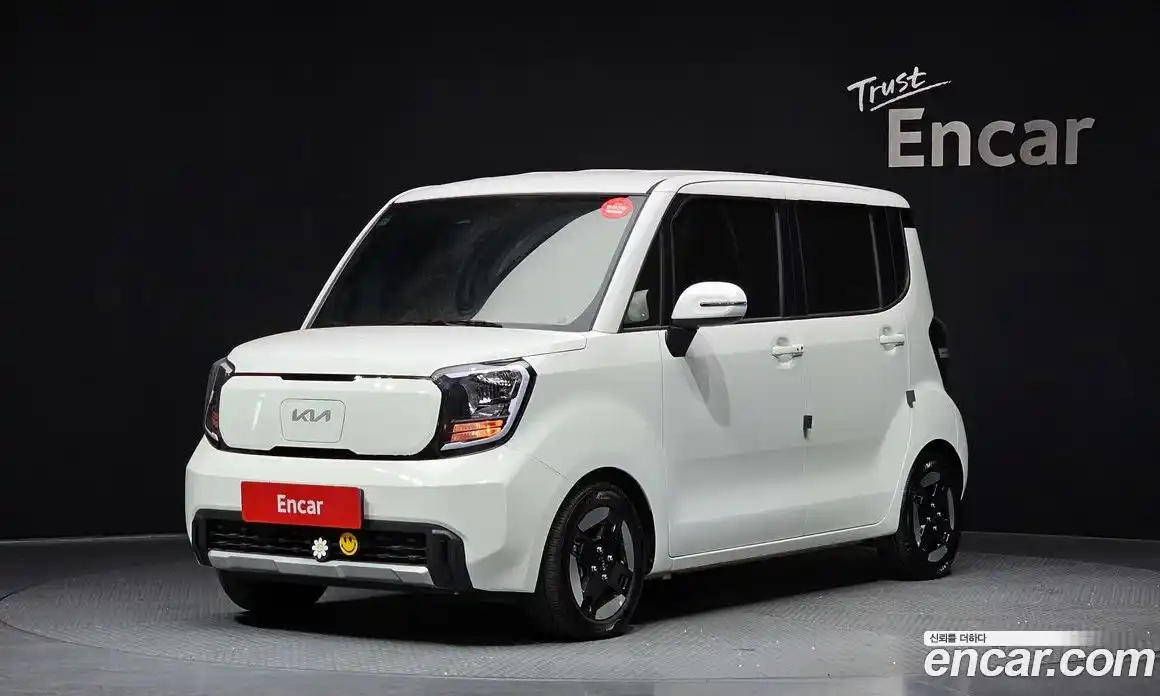 Kia Ray 2024 0.1 Автомат в Москве № 115518, фото 1