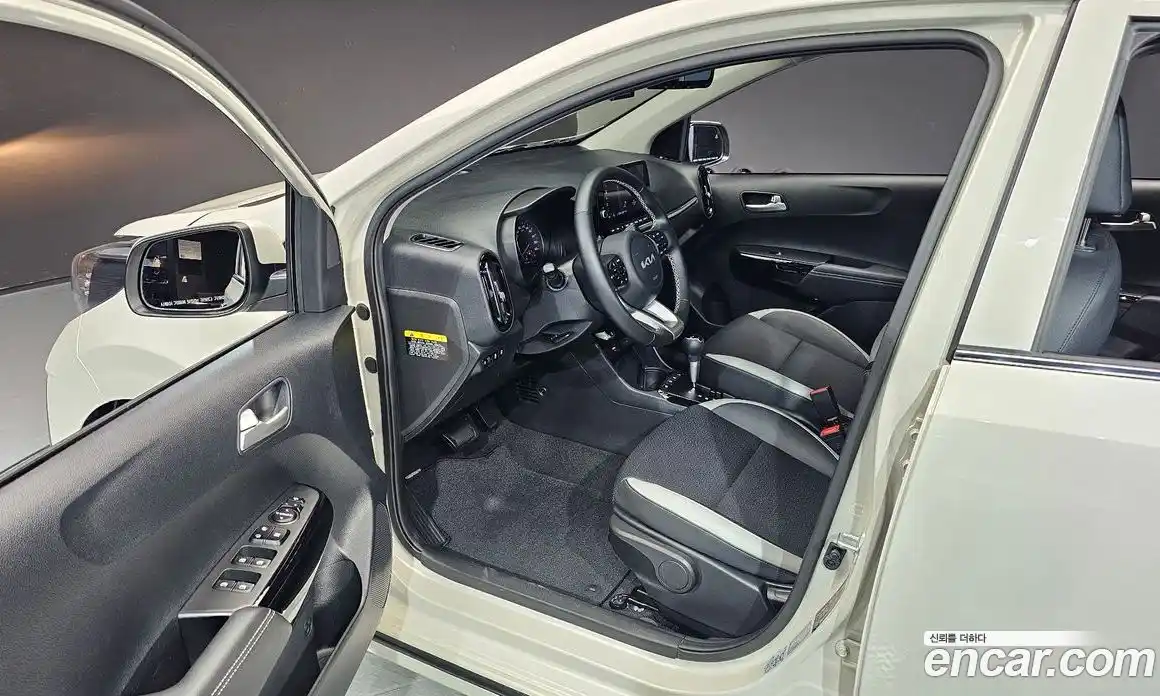 Kia Morning 2023 1.0 Автомат в Москве № 115570, фото 19