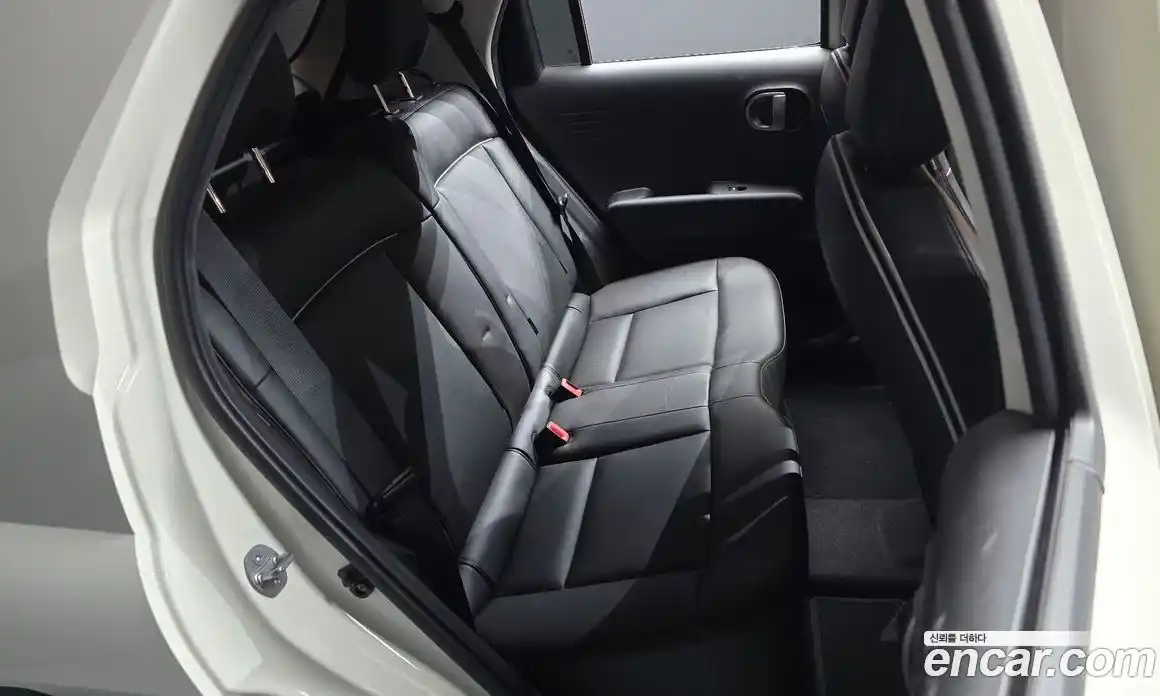 Hyundai Casper 2024 1.0 Автомат в Москве № 119970, фото 13