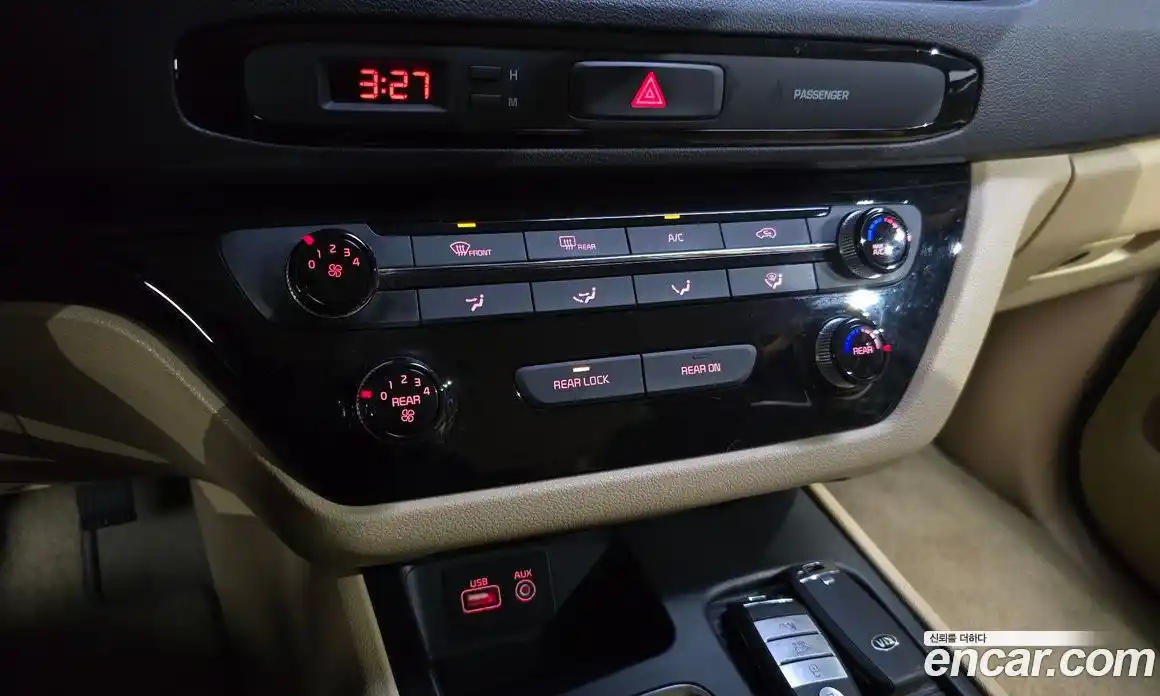 Kia Canival 2018 2.2 Автомат в Москве № 120476, фото 15