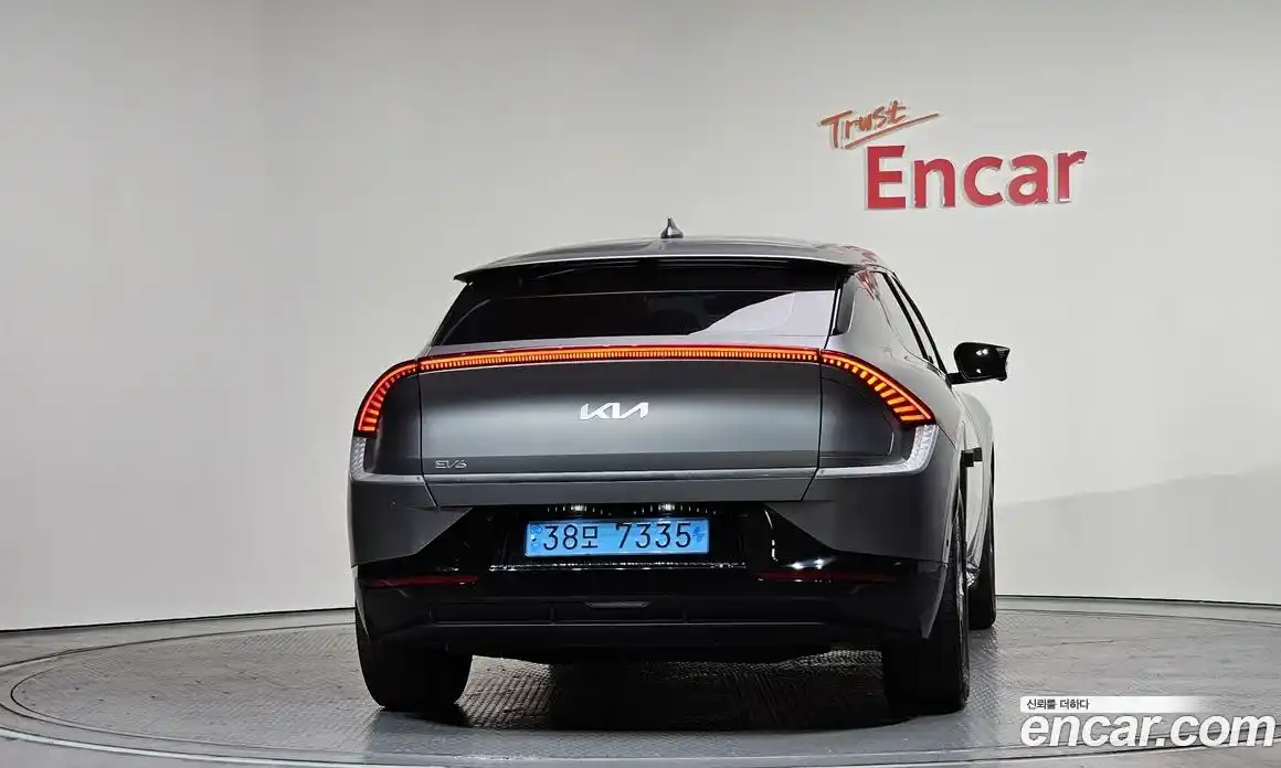 Kia EV6 2023 0.1 Автомат в Москве № 121093, фото 11