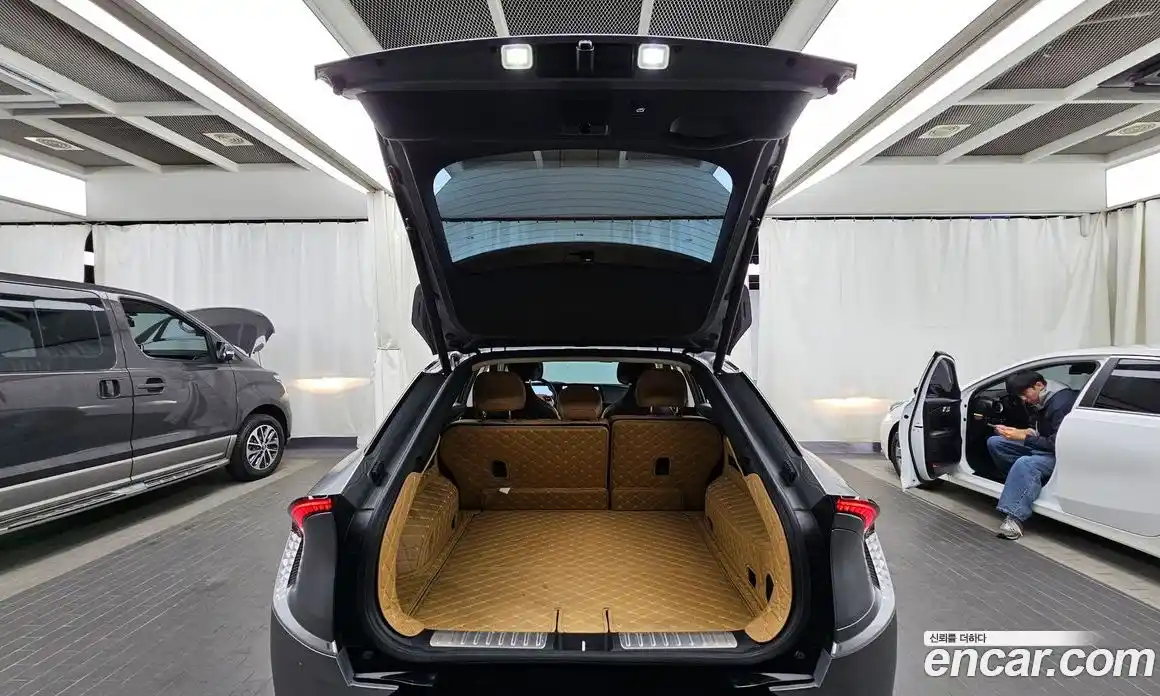 Kia EV6 2023 0.1 Автомат в Москве № 121093, фото 13