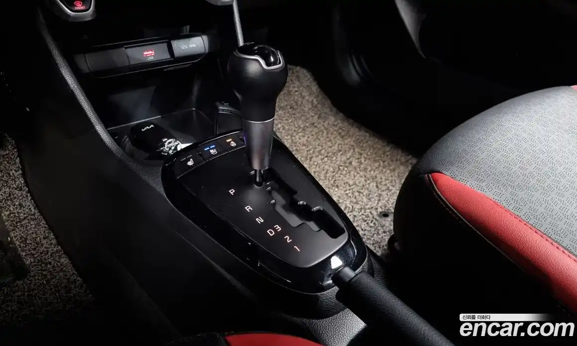 Kia Morning 2022 1.0 Автомат в Москве № 121160, фото 14