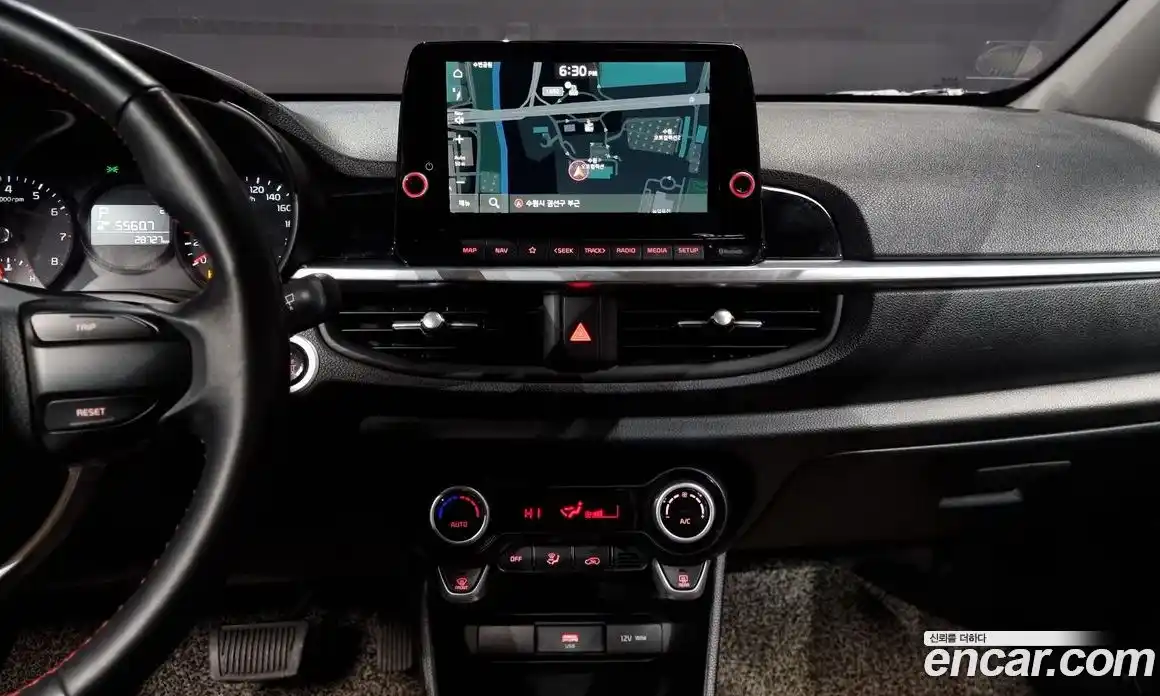 Kia Morning 2022 1.0 Автомат в Москве № 121160, фото 20