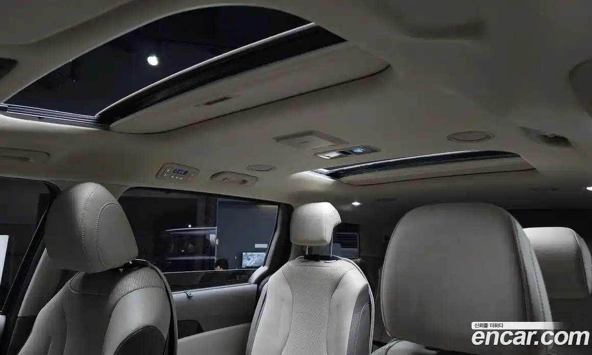 Kia Canival 2023 3.5 Автомат в Москве № 121511, фото 19