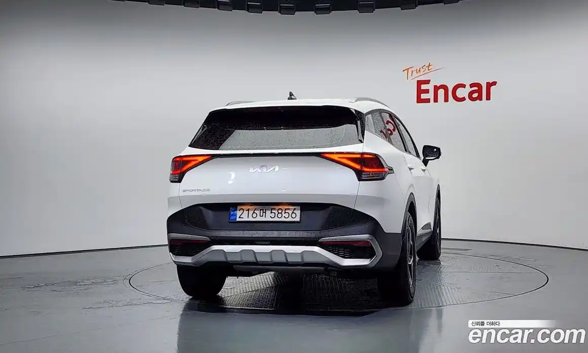 Kia Sportage 2023 1.6 Автомат в Москве № 122026, фото 18